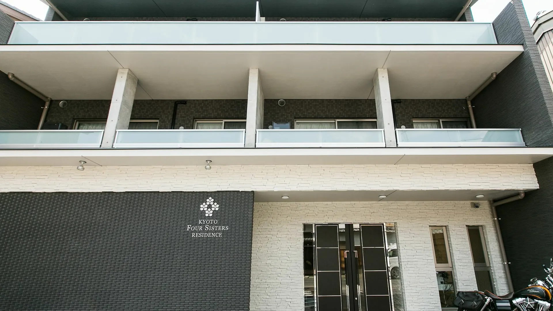 Kyoto Four Sisters Residence اليابان